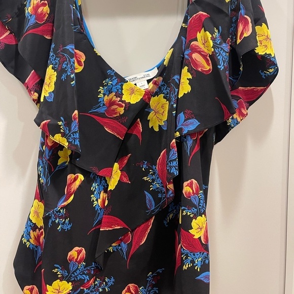 DIANE VON FURSTENBERG Vintage Womens Pure Silk Floral Print Blouse- Sz Large - Picture 4 of 6